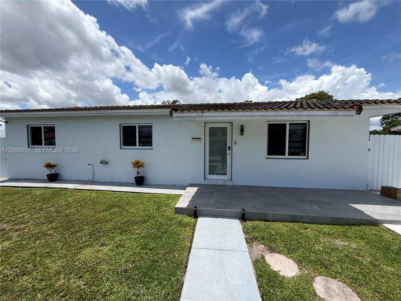 19700 NW 44th Ave, Miami Gardens FL 33055
