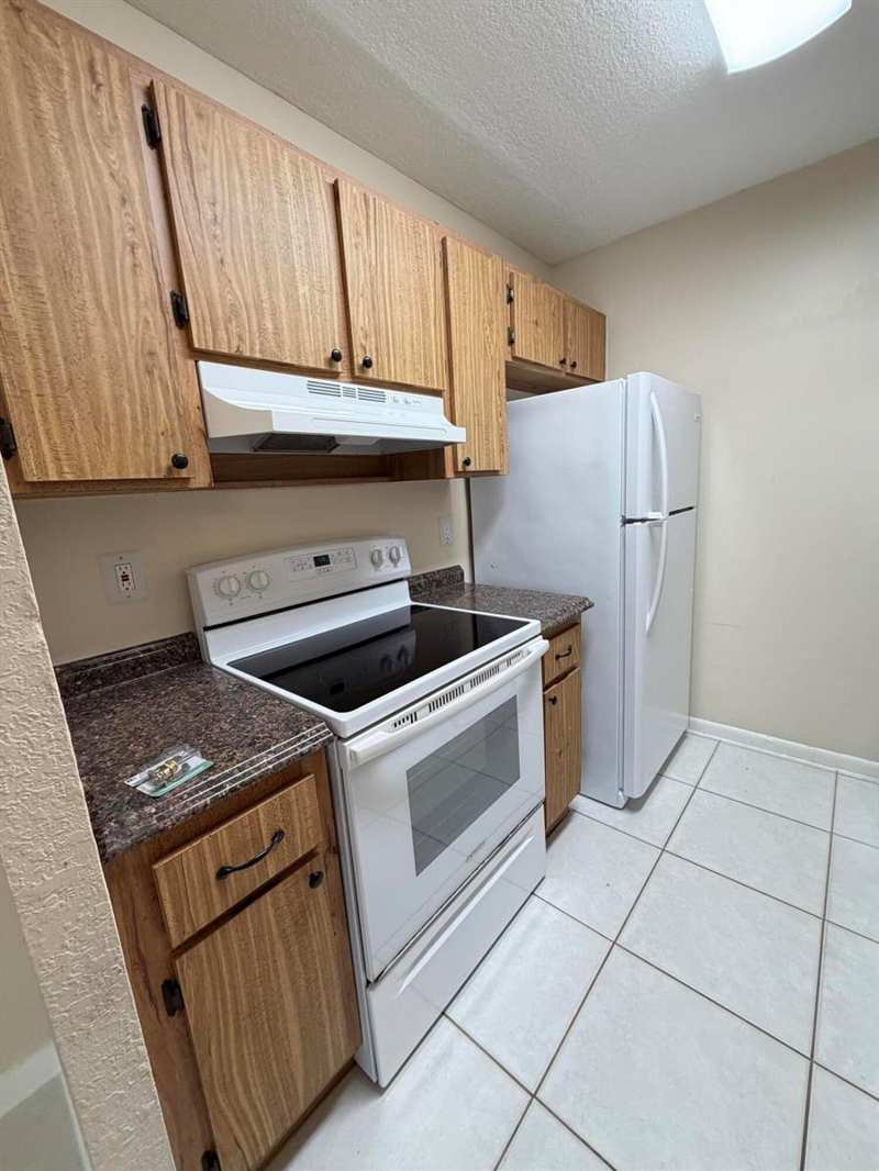 9980 TWIN LAKES Drive # C, Coral Springs FL 33071