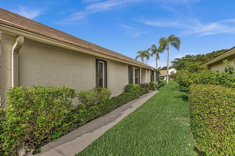 4787 Brighton Lakes Boulevard, Boynton Beach FL 33436