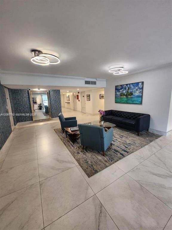 806 Cypress Grove Ln # 403, Pompano Beach FL 33069
