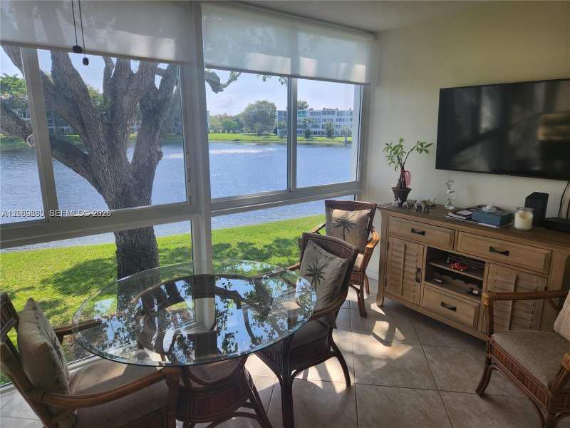 2114 E Cambridge E # 2114, Deerfield Beach FL 33442