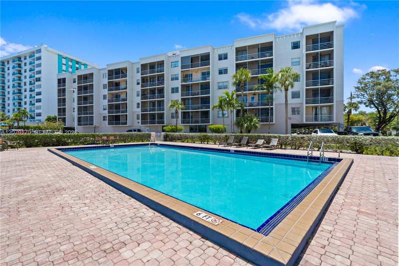 2821 N Miami Beach Blvd # 4F, North Miami Beach FL 33160