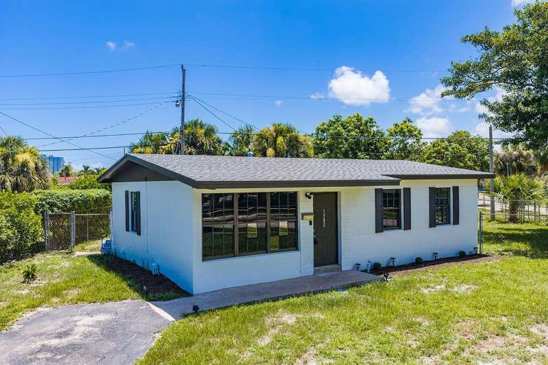 1382 9TH Street, West Palm Beach FL 33401