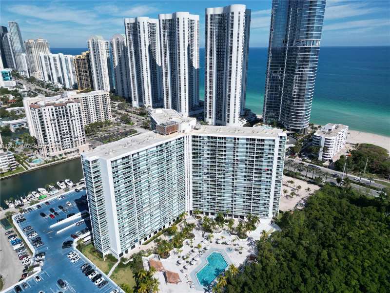 100 Bayview Dr # 1626, Sunny Isles Beach FL 33160