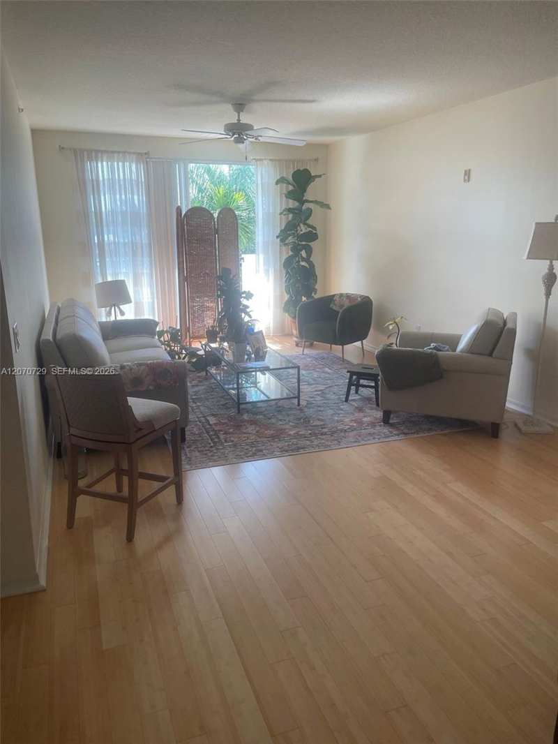 2401 NE 65th St # 511, Fort Lauderdale FL 33308