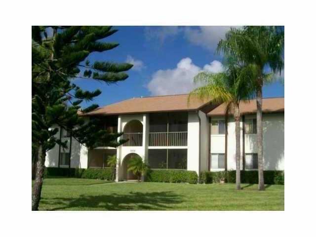 4850 Sable Pine Circle # C2, West Palm Beach FL 33417