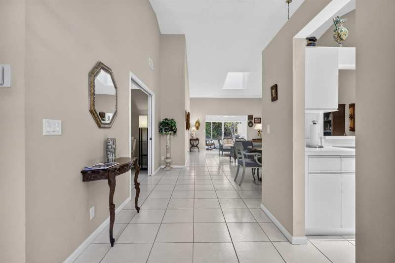 7223 Summer Tree Drive, Boynton Beach FL 33437