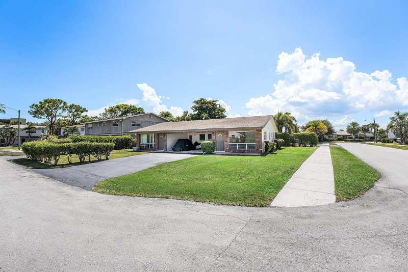 263 SE 8TH Terrace, Deerfield Beach FL 33441