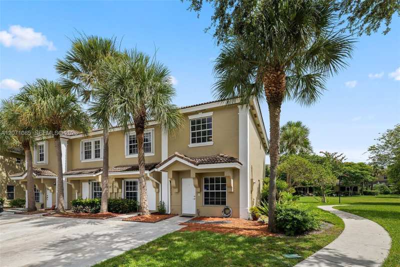 12133 SW 3rd St # 12133, Pembroke Pines FL 33025