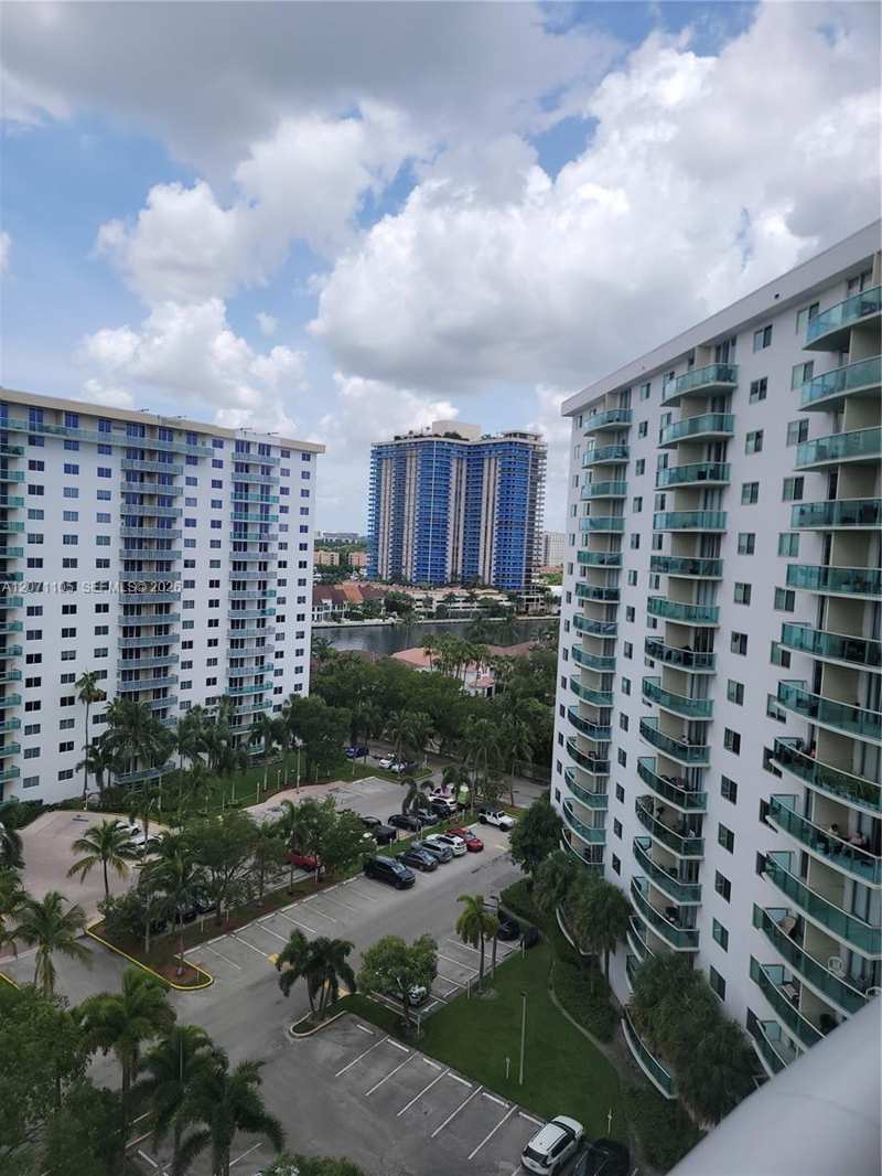 19380 Collins Ave # 1207, Sunny Isles Beach FL 33160