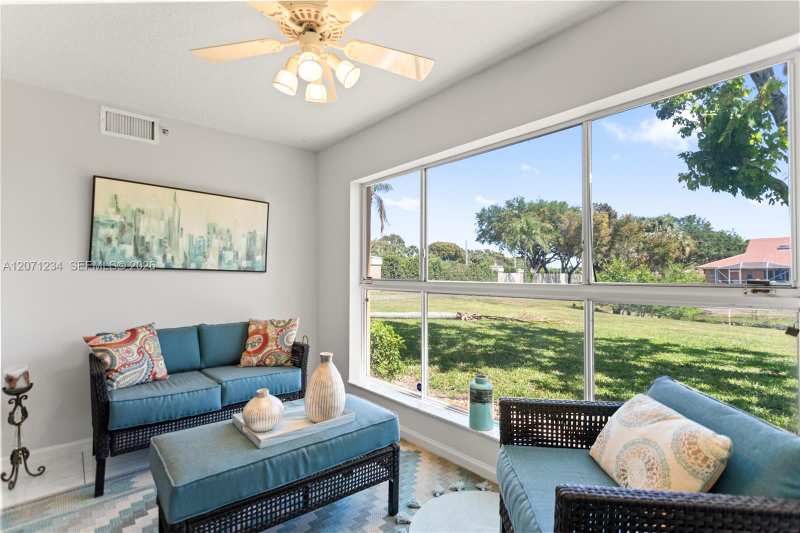5876 Regal Glen Dr # 101, Boynton Beach FL 33437