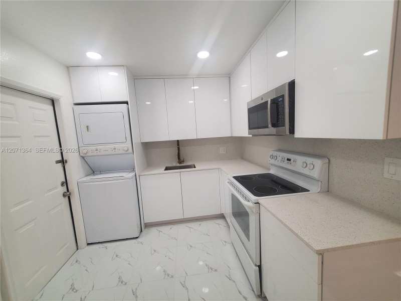 9203 NW 38th Dr # 2, Coral Springs FL 33065