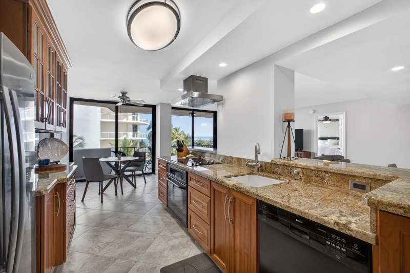 4200 N Ocean Drive # 406, Riviera Beach FL 33404