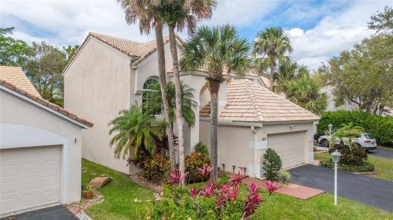 3668 Wilderness Way, Coral Springs FL 33065