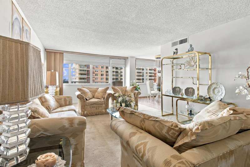 250 174th Street, Sunny Isles Beach FL 33160