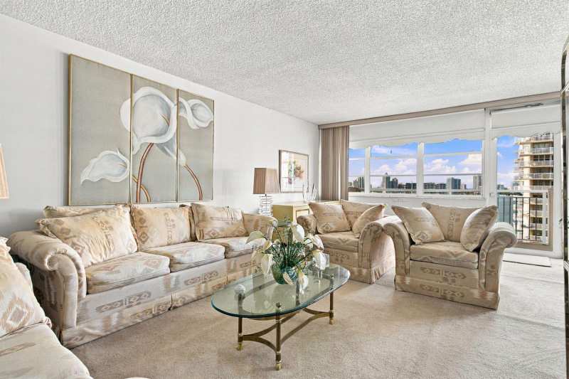 250 174th Street, Sunny Isles Beach FL 33160