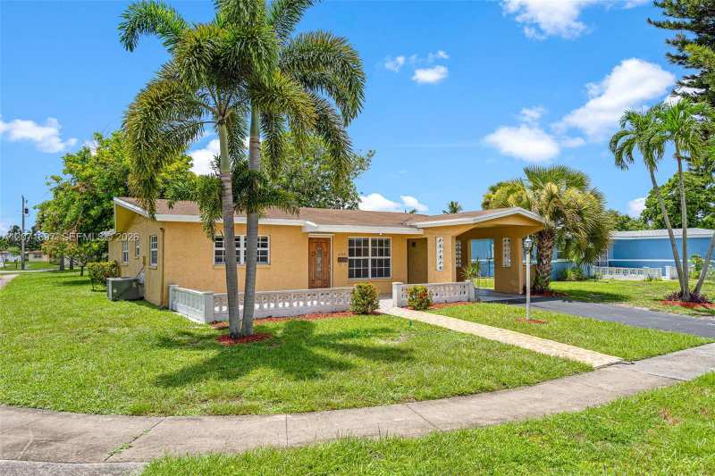 4700 NW 41st Pl, Lauderdale Lakes FL 33319