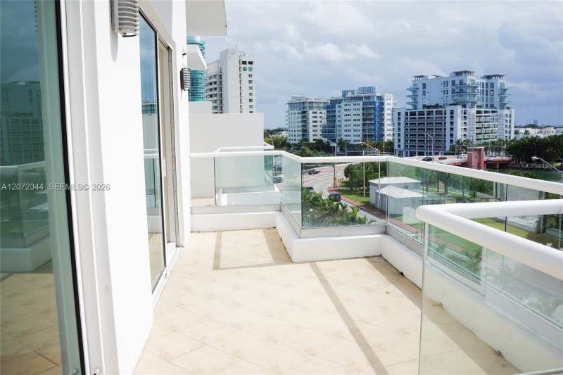 6362 Collins Ave # 610, Miami Beach FL 33141