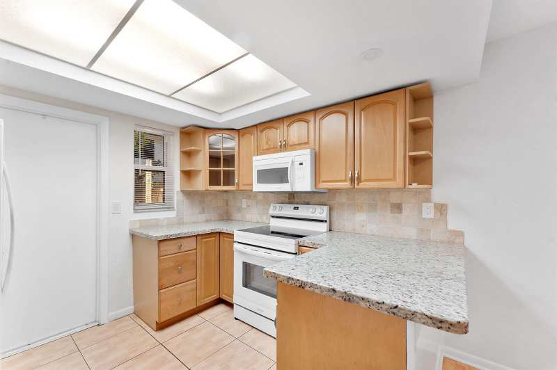 1945 NW 4th Avenue # 42c, Boca Raton FL 33432