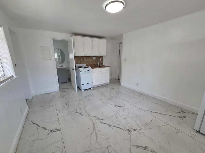 844 NE 17TH Way # 2, Fort Lauderdale FL 33304