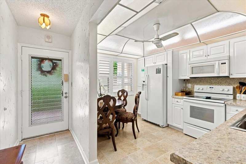 2304 LUCAYA Lane # C1, Coconut Creek FL 33066