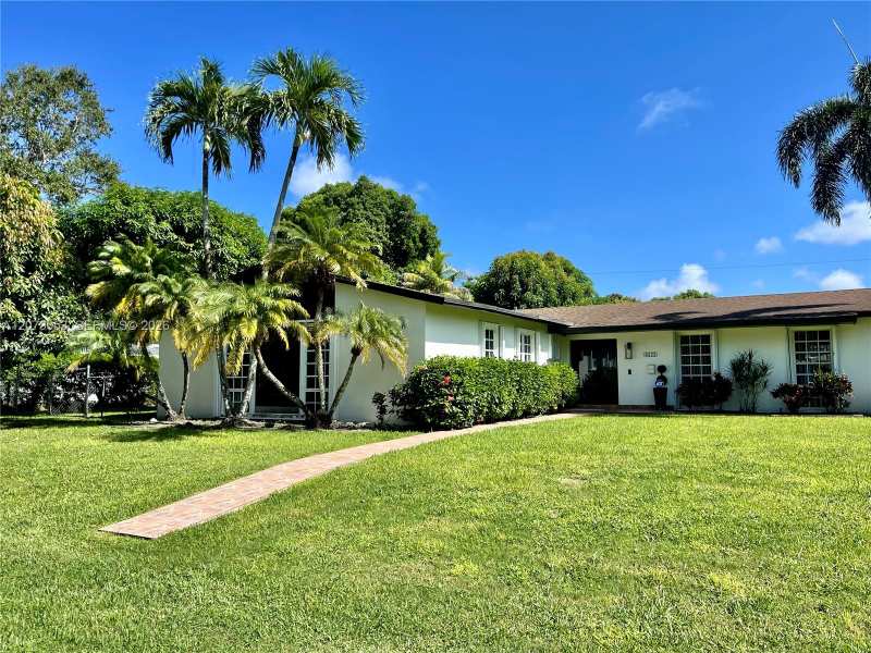 8522 SW 148th Ter, Palmetto Bay FL 33158