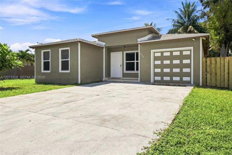 3520 NW 213th Ter, Miami Gardens FL 33056