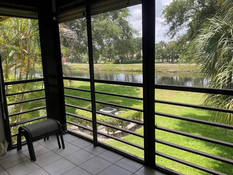 2910 SW 22ND Circle # 212E, Delray Beach FL 33445