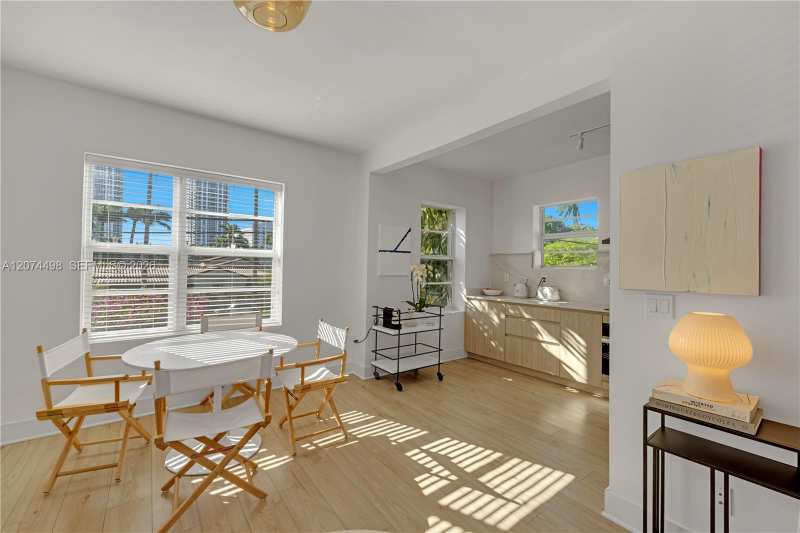 4812 Pine Tree Dr # 209, Miami Beach FL 33140