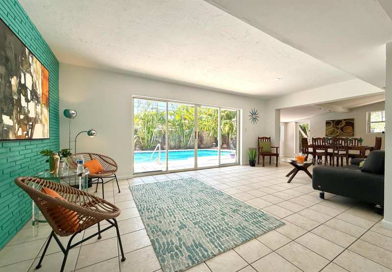1532 NE 27TH Drive, Wilton Manors FL 33334