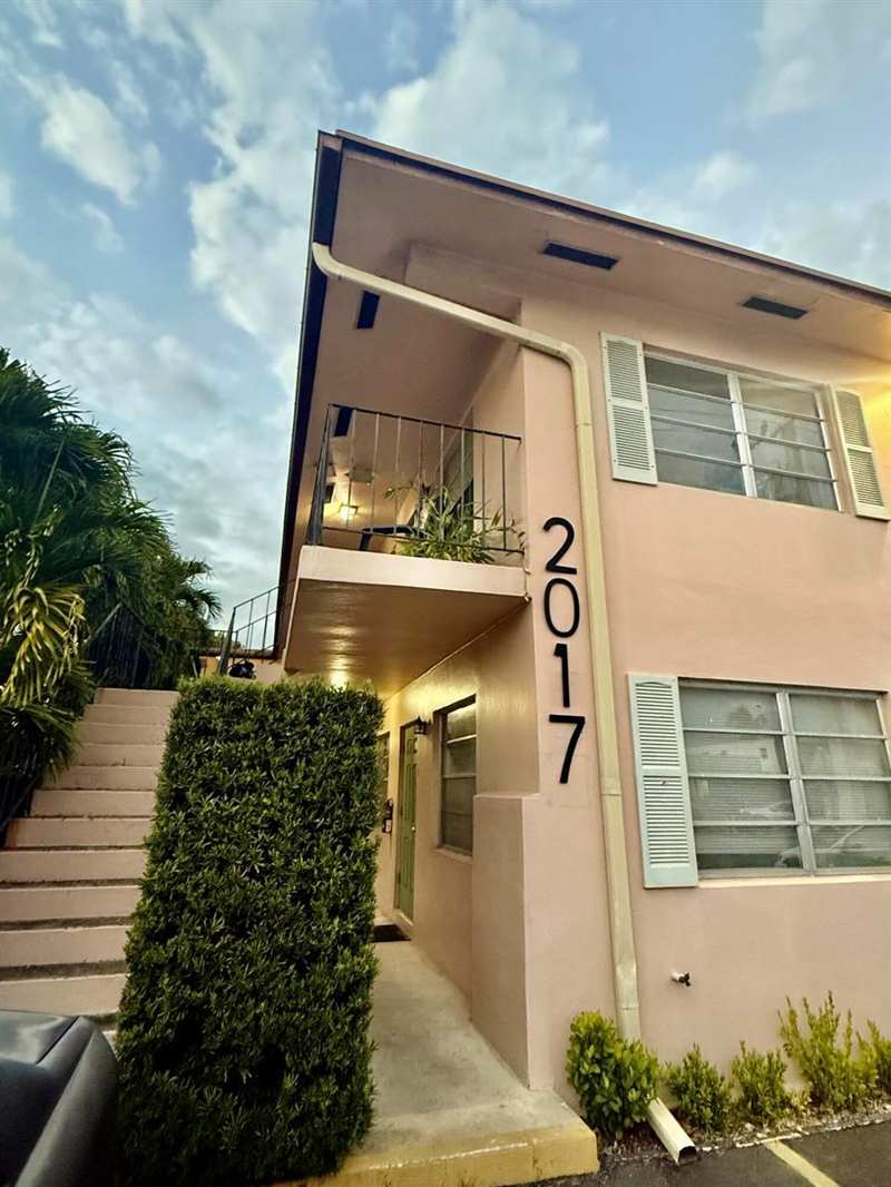 2017 NE 18TH Street # 2, Fort Lauderdale FL 33305