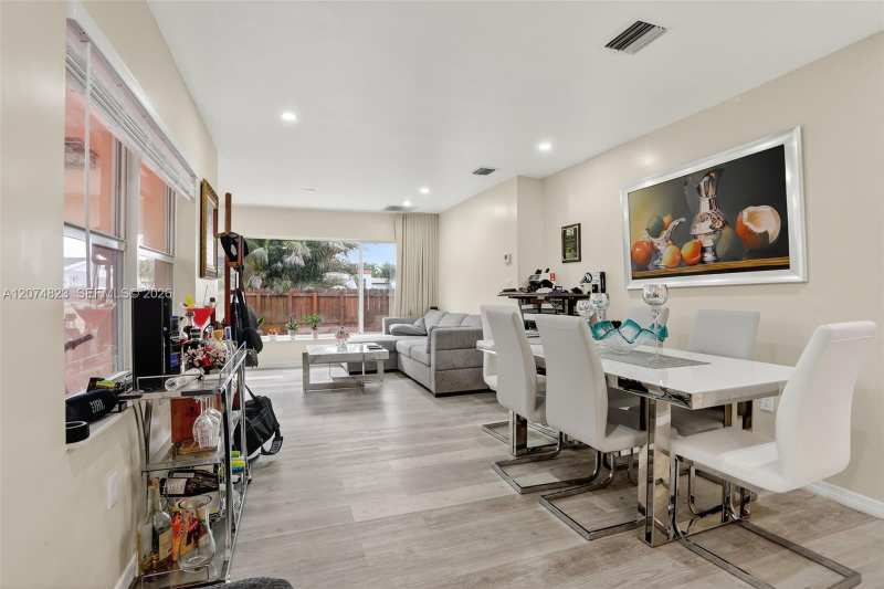 920 SW 30th St # 3, Fort Lauderdale FL 33315