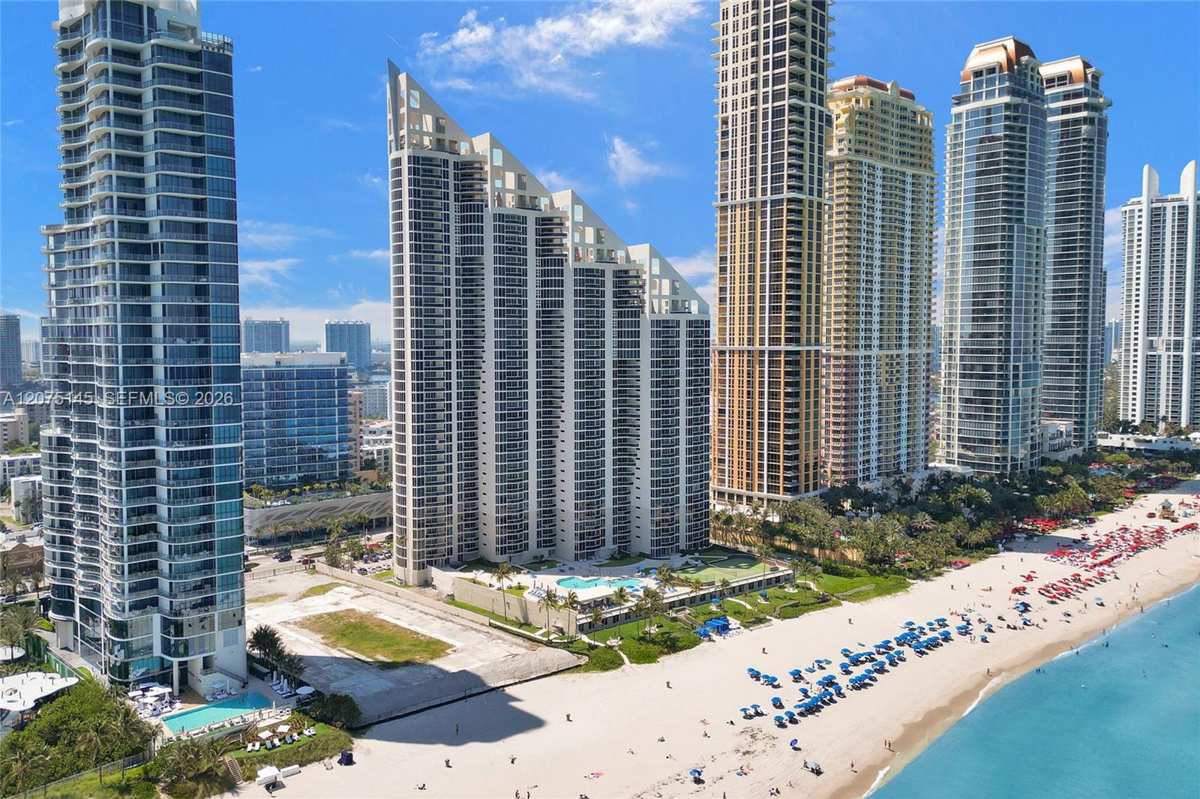 17555 Collins Ave # 802, Sunny Isles Beach FL 33160