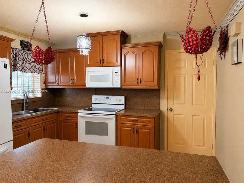 4441 NW 173rd Dr, Miami Gardens FL 33055