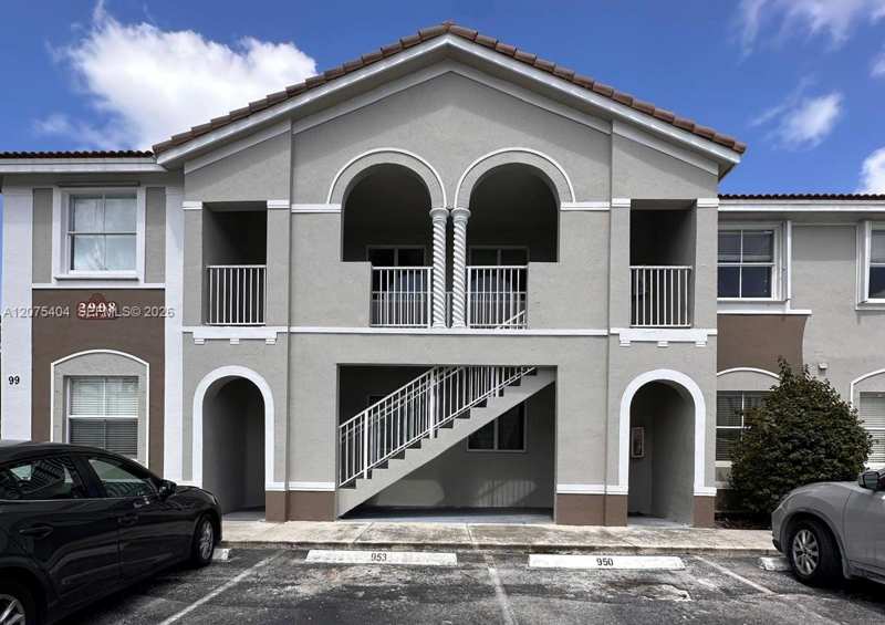2908 SE 17th Ave # 202, Homestead FL 33035