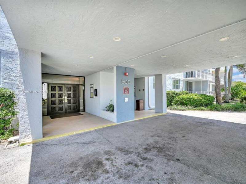500 Executive Center Dr # 3I, West Palm Beach FL 33401