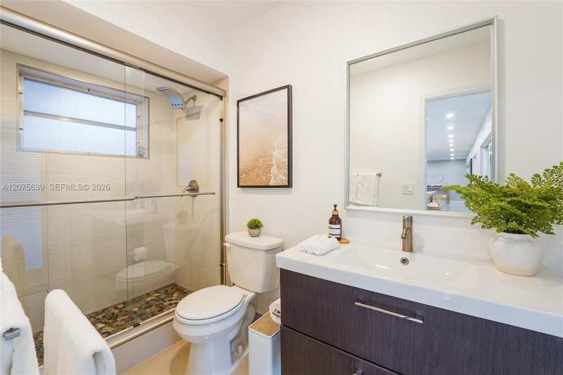 2820 NE 60th St, Fort Lauderdale FL 33308