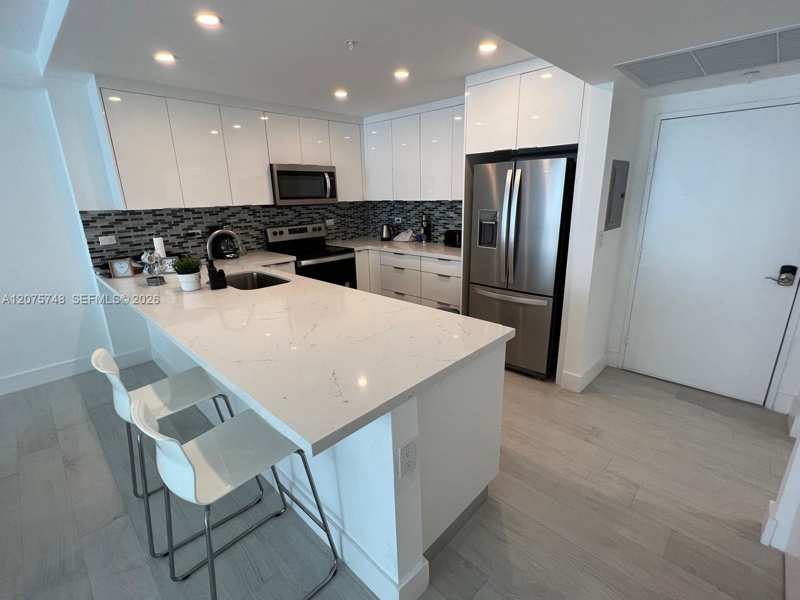 5601 Collins Ave # 412A, Miami Beach FL 33140