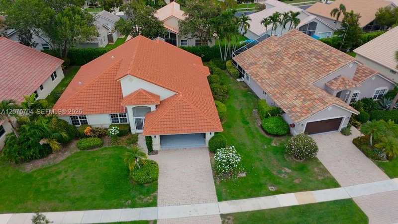 7367 Sterling Falls Ln, Boynton Beach FL 33437
