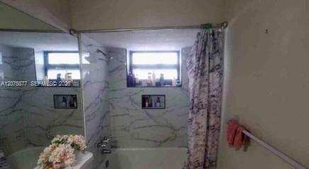 6240 SW 8th St, North Lauderdale FL 33068