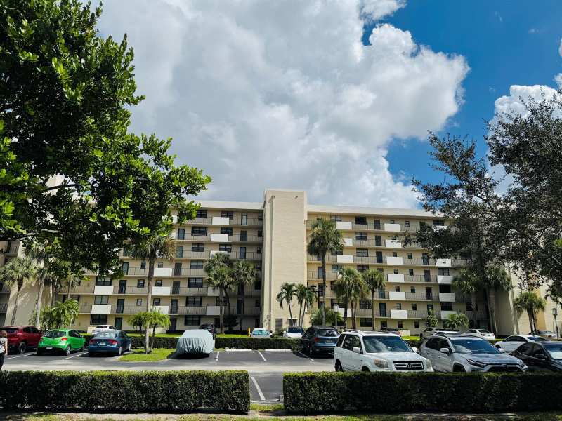 2430 DEER CREEK COUNTRY CLUB Boulevard # 2, Deerfield Beach FL 33442