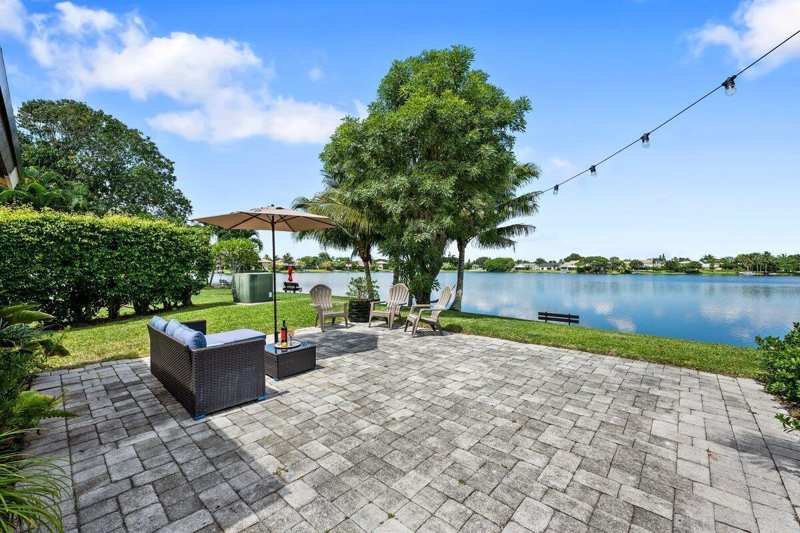12538 WESTHAMPTON Circle, Wellington FL 33414