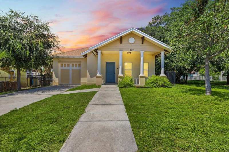 917 14th Street, West Palm Beach FL 33401