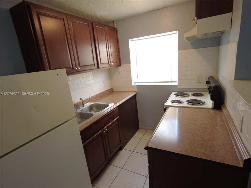 620 NW 16th Ave # 2, Pompano Beach FL 33069