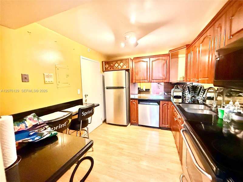 1833 S Ocean Dr # 210, Hallandale Beach FL 33009
