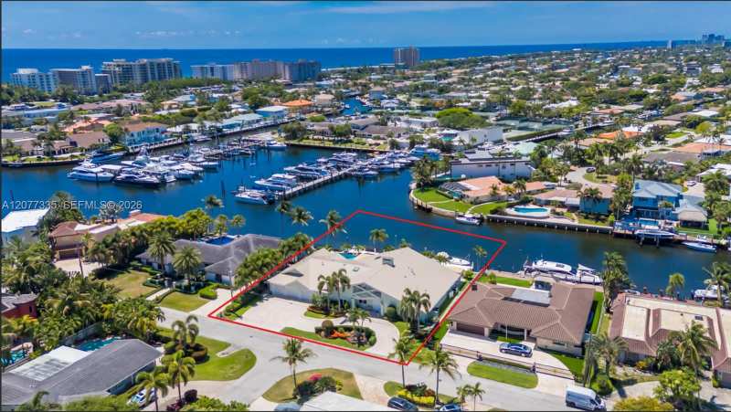 2820 NE 44th St, Lighthouse Point FL 33064