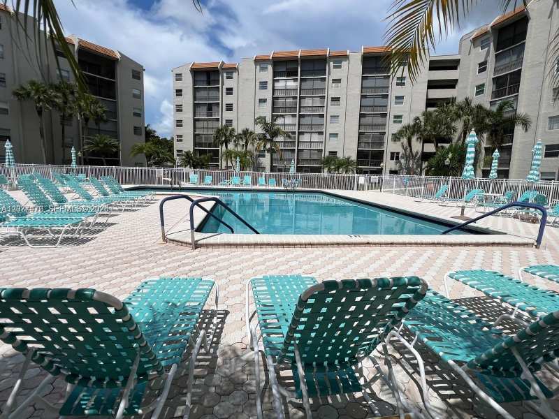 3910 Inverrary Blvd # B, Lauderhill FL 33319
