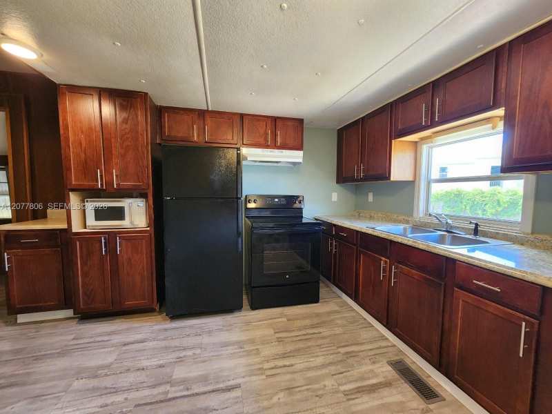 4248 Hibiscus Cir # H, West Palm Beach FL 33409