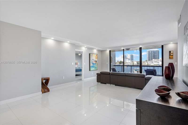 200 Golden Isles Dr # 206, Hallandale Beach FL 33009