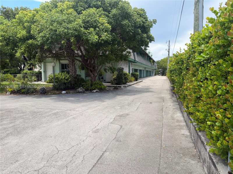 701 S Royal Poinciana Blvd # 12, Miami Springs FL 33166